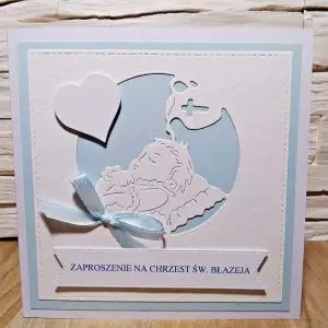 Zaproszenie na Chrzest Święty chłopca z motywem chrzczonego dziecka na błękitnym tle, elegancka kartka handmade