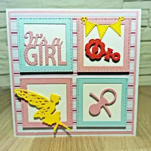 kartka gratulacyjna It's a Girl w pastelowych różach z kwadratami, wróżką i dziecięcymi motywami, ręcznie robiona kartka z okazji narodzin dziewczynki