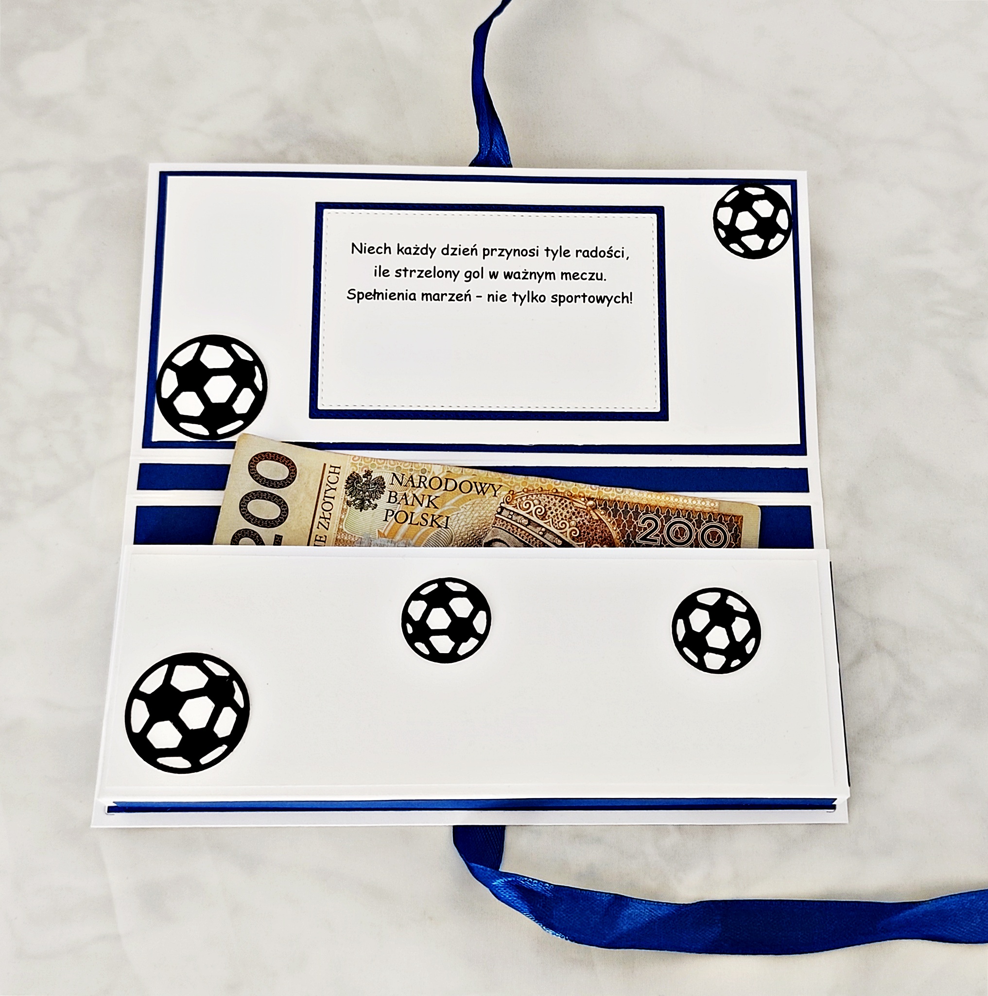 Pudełko dla kibica Real Madryt z miejscem na pieniądze